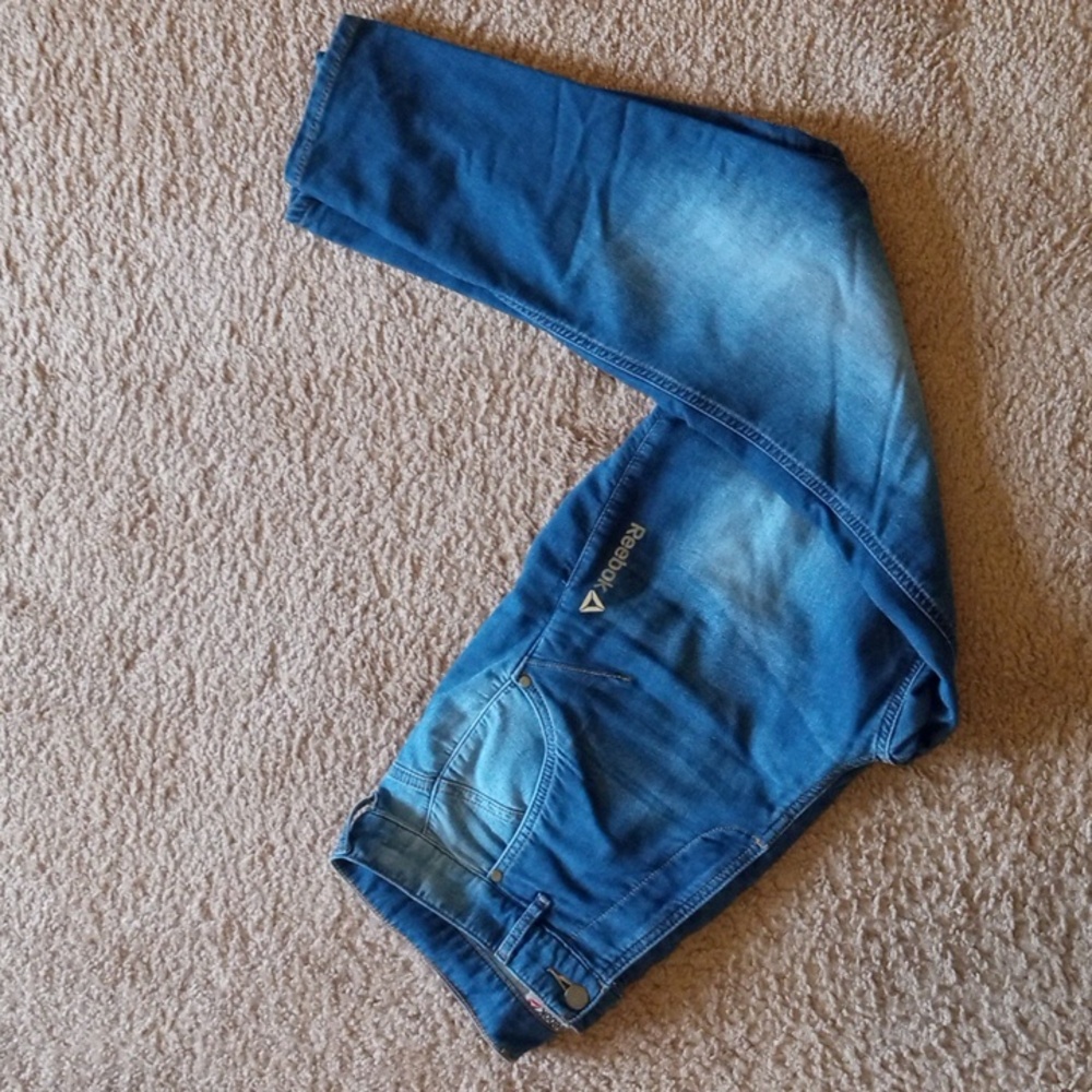 Reebok denim jeans high rise with pockets EUC